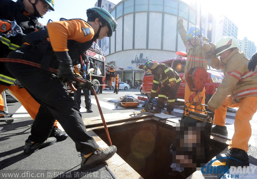 暖心！女子跌落下水道脱险后原地提醒路人，网友：这才是真善良！