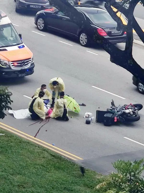 痛心！男孩离家出走后父亲送外卖车祸去世，一个家庭如何承受双重打击？