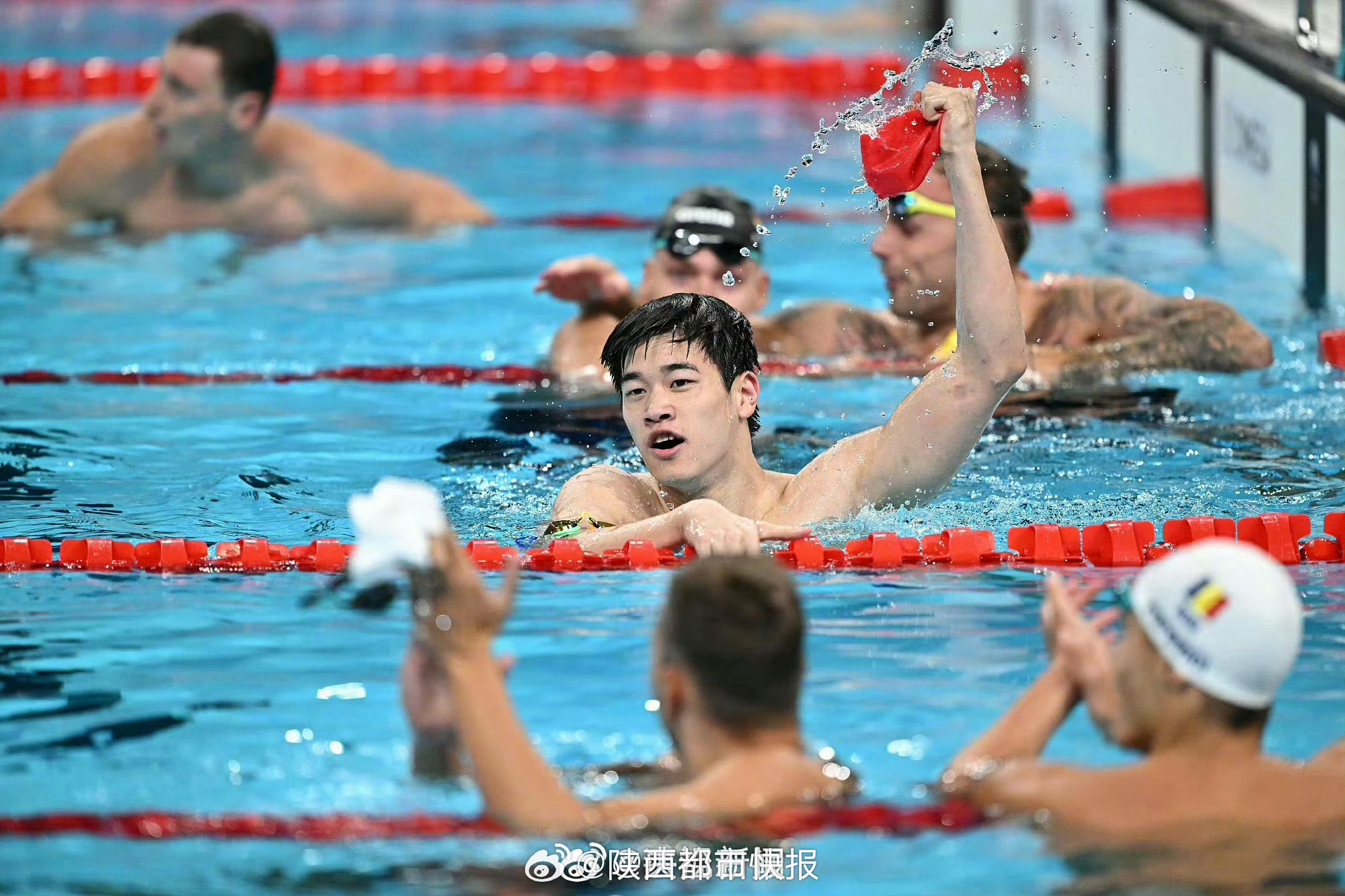 潘展乐创造历史！50米自由泳夺冠引爆全网，他如何做到的？